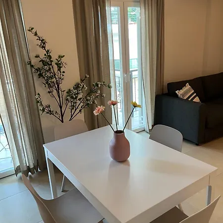 Apartment Homeasy Kalamata